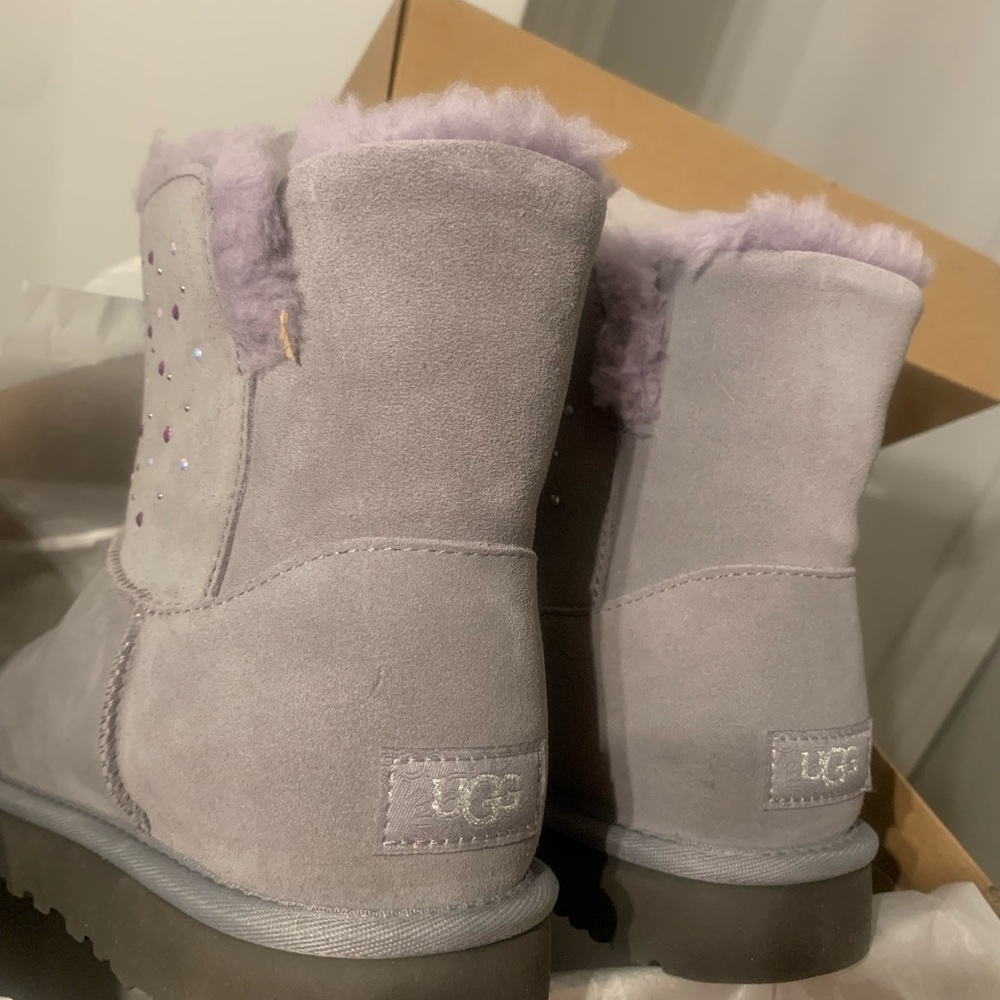 Ugg boots - Picture 3 of 6
